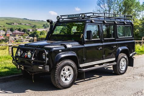 LAND ROVER DEFENDER 2 5 110 TD5 XS STATION WAGON 5DR For Sale In