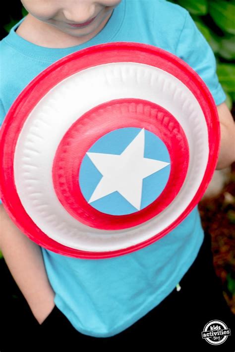 Make A Captain America Shield From A Paper Plate Paper Plate Crafts