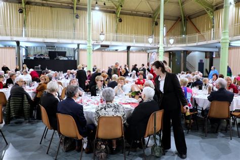 Repas Des Seniors En Piste Ville De Nogent Sur Marne