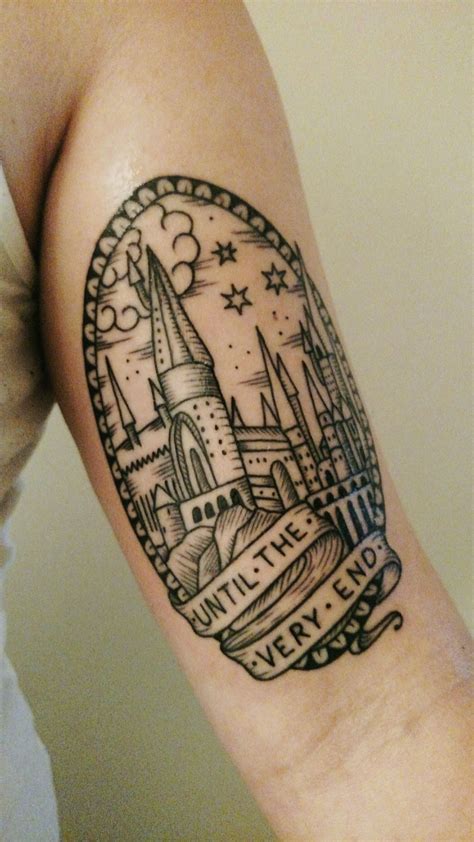 My brand new Hogwarts Castle tattoo (x-posted to r/tattoos) : harrypotter