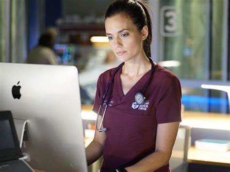 Chicago Med Photo Torrey Devitto Sur Allocin 11088 Hot Sex Picture