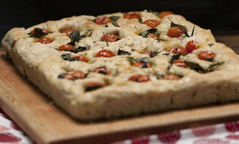 Receta básica de Focaccia clásico pan italiano Top Gastronómico