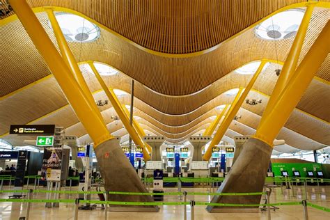Cómo Llegar Al Aeropuerto De Madrid Desde Del Centro De La Ciudad