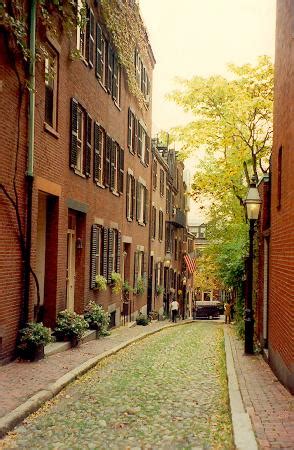 Acorn Street (Boston, MA) on TripAdvisor: Address, Tickets & Tours, Point of Interest & Landmark ...