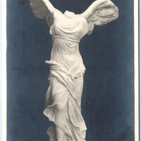 C S Paris France Rppc La Victoire De Samothrace Louvre Museum