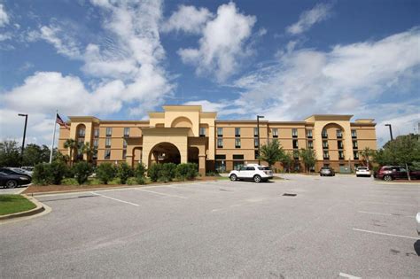 Hampton Inn and Suites Pensacola Gulf Breeze, Gulf Breeze (FL) | Best Price Guarantee - Mobile ...