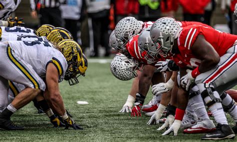 Look Michigan Football Ohio State Get Into Tunnel Fight At Halftime