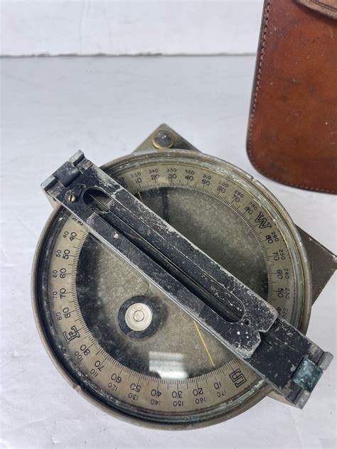 Vintage Leupold Compass With Case