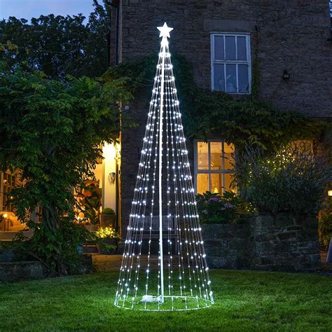 Using Outdoor Laser Lights On Trees