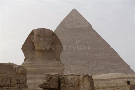 Wielki Sfinks I Wielka Piramida Giza Egypt Zdj Cie Stock Obraz