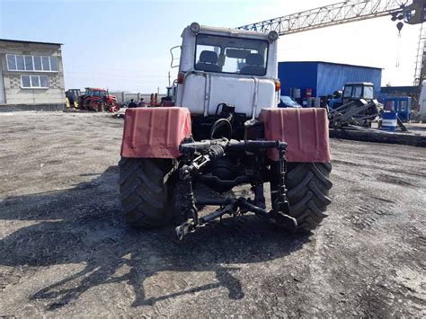 Se vinde tractor T150