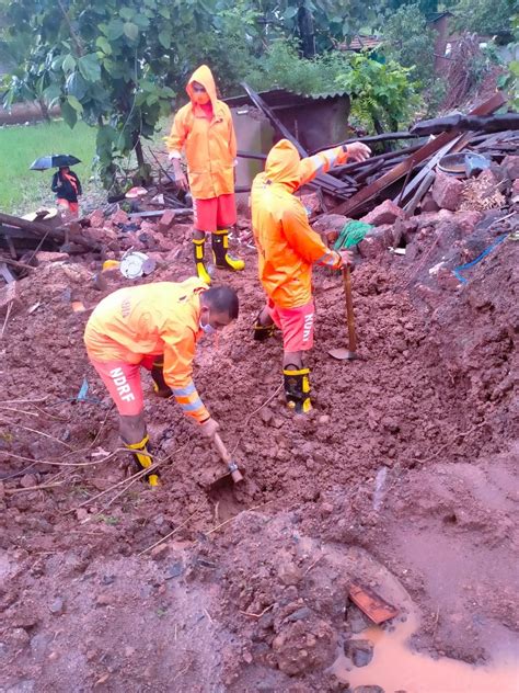 Toll due to landslides, floods in Maharashtra rises to 112, several others missing | Top ...