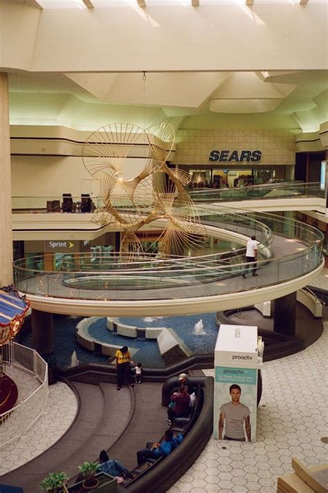 Deadmalls (With images) | Retro interior design, Vintage mall, Dead malls