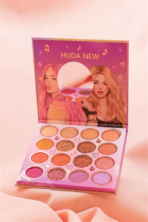 PALETA DE SOMBRAS KAROL G FT SHAKIRA HUDA NEW MAQUILLAJE