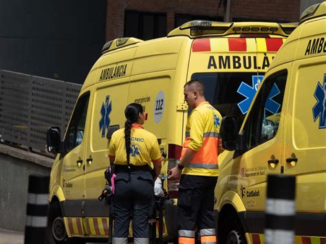 Un hombre de 60 años muere ahogado en la playeta de La Lastra de