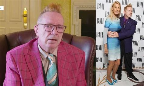 Sex Pistols Rocker John Lydon Breaks Down In Tears Over His Wife S