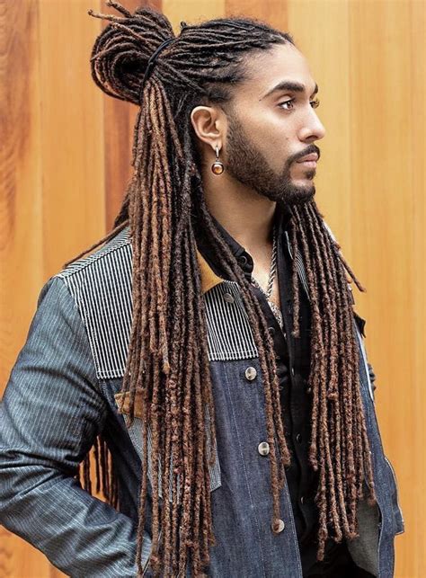 Teme El Pelo Largo Macho In 2020 Dread Hairstyles Dreadlock Hairstyles For Men Dreadlock