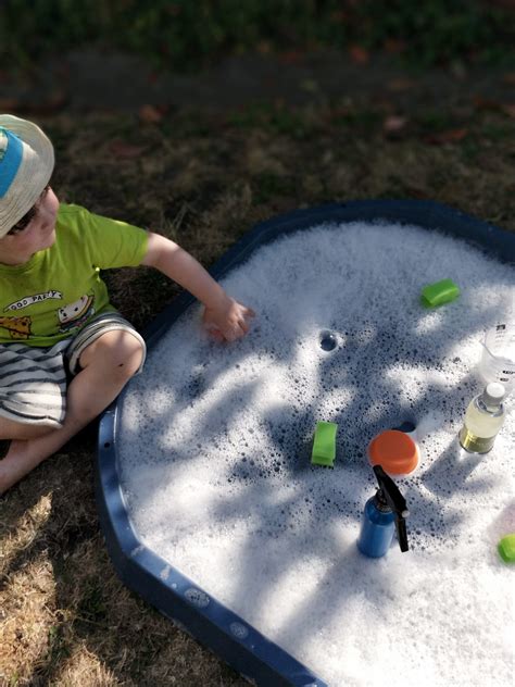 Summer Tuff Tray Ideas That Are Easy And Frugal Off