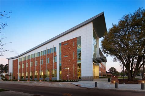 Southeastern Louisiana University Science And Technology Building