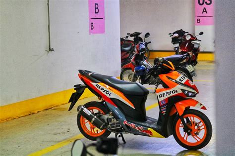 Honda Vario Cc V Repsol Edition New Atelier Yuwa Ciao Jp