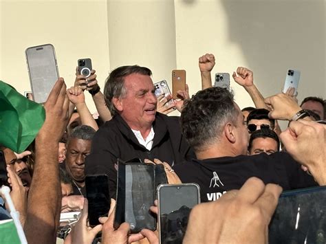 Bolsonaro Recebido Em Jaguaruna Por Centenas De Apoiadores Melhores