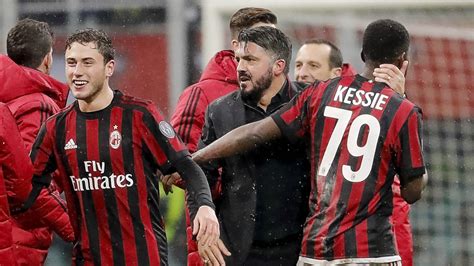 Rekrut Lagi Pemain Baru AC Milan Cuci Gudang Dunia Bola