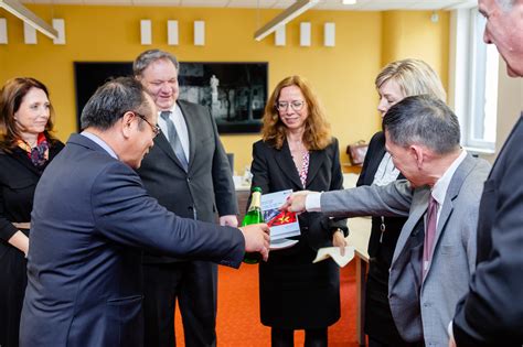 Jihočeská Univerzita V Českých Budějovicích The Ambassador Of Vietnam Visited The University