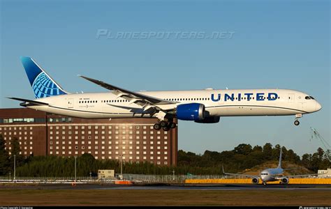 N12020 United Airlines Boeing 787 10 Dreamliner Photo By Stargazing