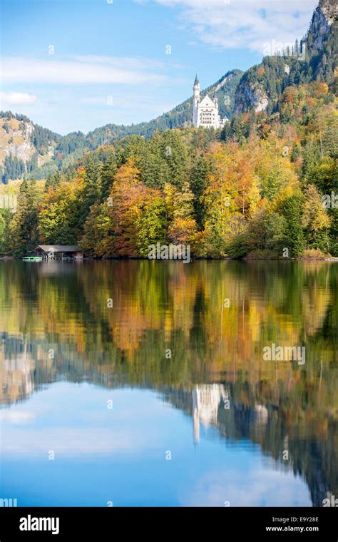 Alpsee lake with Schloss Neuschwanstein Castle in autumn, Füssen, East ...