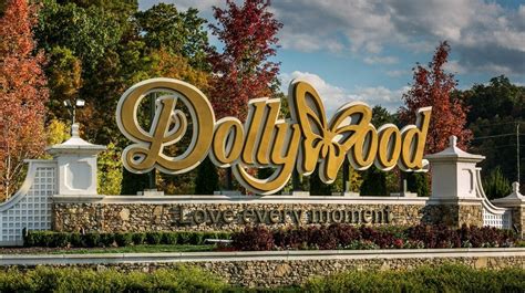 Dollywood And Dollywoods Splash Country Set Opening For June 15