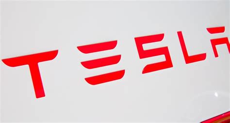 Elon Musk Kondigt Powerwall 20 Aan Bouw En Installatie Hub