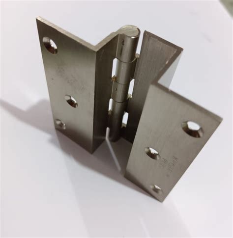 Inch Stainless Steel Butt Door Hinge Thickness Mm Chrome At Rs