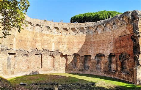 Domus Aurea Tour: Nero's Palace - Through Eternity Tours