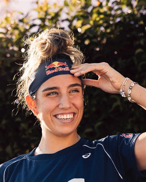 Bea Gonz Lez Lucir Nuevas Alas Con Red Bull