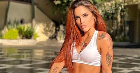 Sara Corrales no teme la censura de Instagram con el bikini más