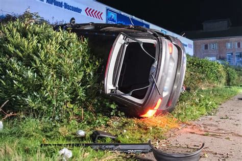 Unfall in Bergheim endet tödlich Auto mit zwei Insassen überschlägt sich