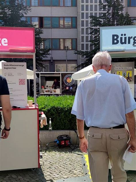 Immer Mehr Rentner In Deutschland Beziehen Zus Tzlich Zu Ihrer Rente