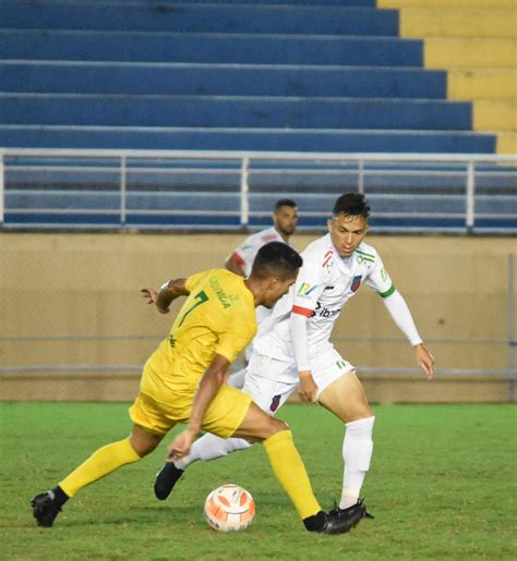 Atacante rescinde contrato Humaitá e destino será futebol da Arábia