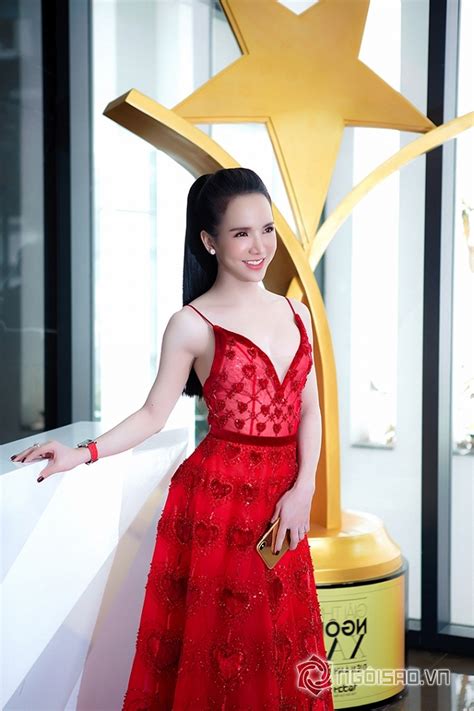 Hot girl chuyển giới Trần Đoàn bức xúc khi bị cộng đồng mạng chửi bới