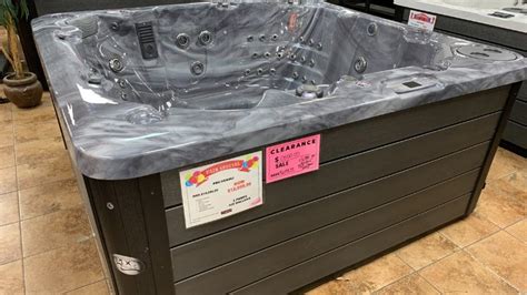PDC Denali Clearance Hot Tub Country Homes Power