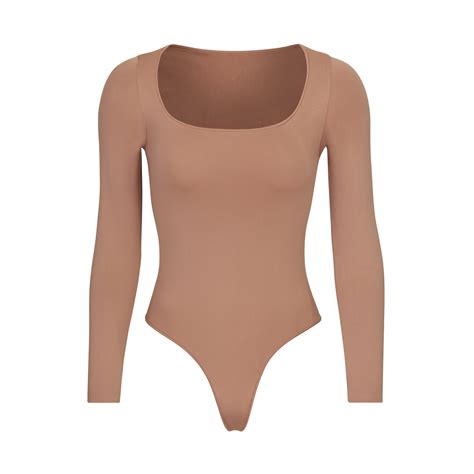 Essential Long Sleeve Scoop Neck Bodysuit Sienna Skims