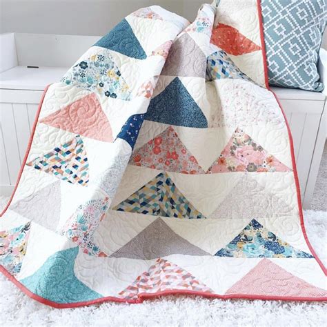 Minimal Triangles Quilt Pattern Simple Simon And Company Triangle Quilt Pattern Half Square