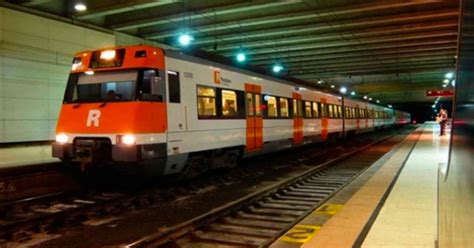 Hasta Una Hora De Retrasos En Rodalies Y Larga Distancia Por Una Incidencia