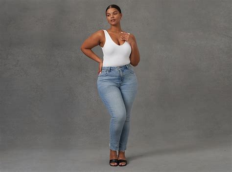 Womens Curve Love High Rise Wide Leg Jean Womens Bottoms