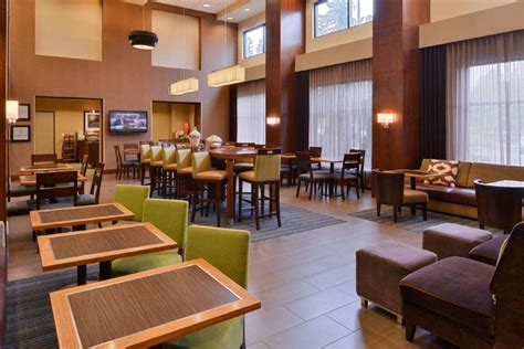 Hampton Inn and Suites by Hilton-Tacoma/Puyallup, WA Hotel (Puyallup (WA)) - Deals, Photos & Reviews