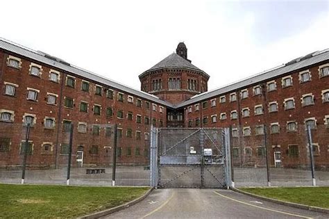 Inside Strangeways Brutal Reality Of Life Inside Notorious Jail Mirror Online