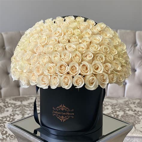 Signature Large White Rose Box Jlf Los Angeles Same Day Flower