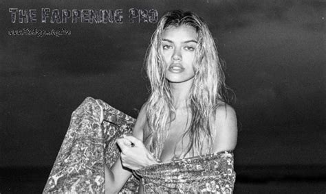 Joanna Halpin Nude Photos The Fappening