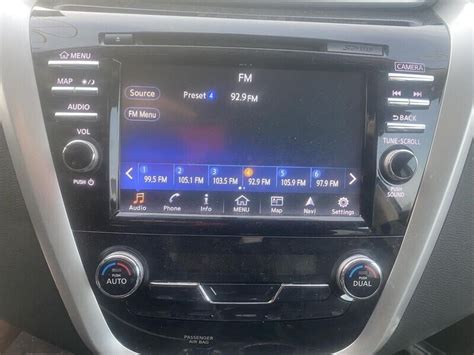 Nissan Murano Radio Receiver Am Fm Cd Player Display Screen