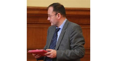 Михаил Миков е новият председател на БСП (обновена)